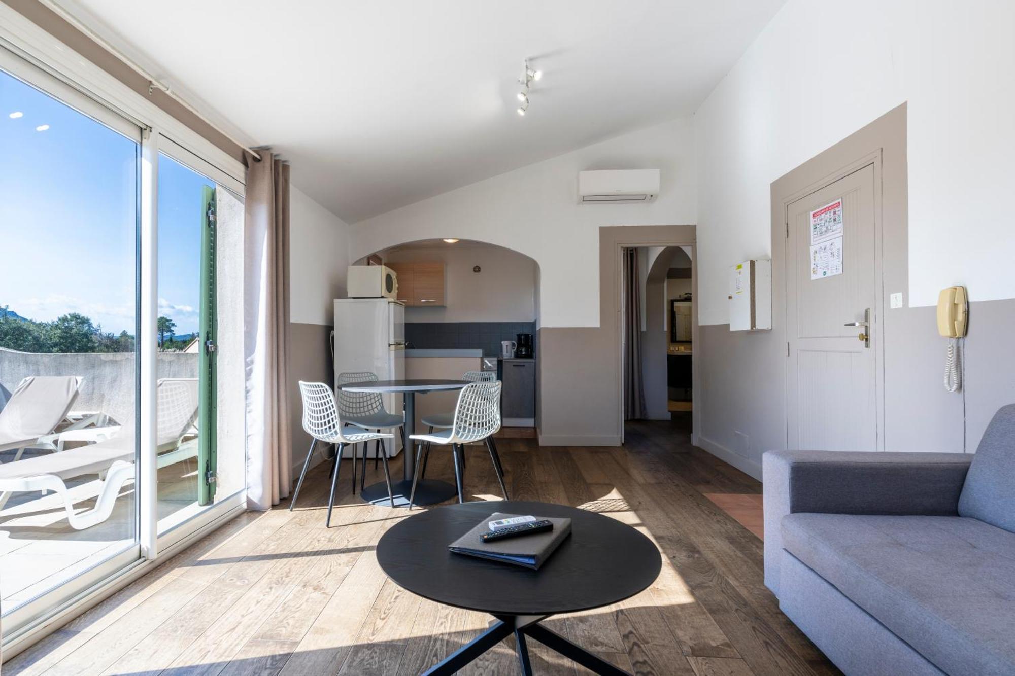 Residence Domaine De Caranella 포르토베쉬오 객실 사진